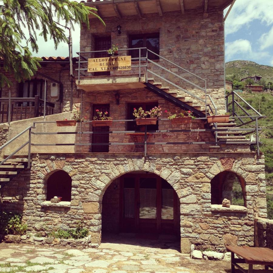 Cal Xesc Apartment Castellar De N'Hug Bagian luar foto